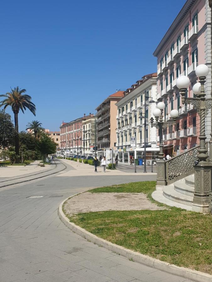 La Residenza Della Fenice Castellammare di Stabia Exteriör bild