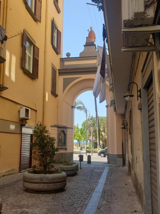 La Residenza Della Fenice Castellammare di Stabia Exteriör bild